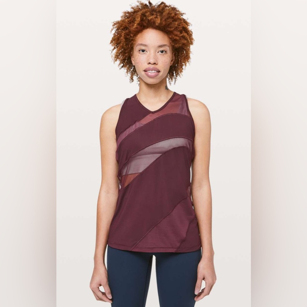 Lululemon Athletica Mesh in Motion Racerback Tank Top small